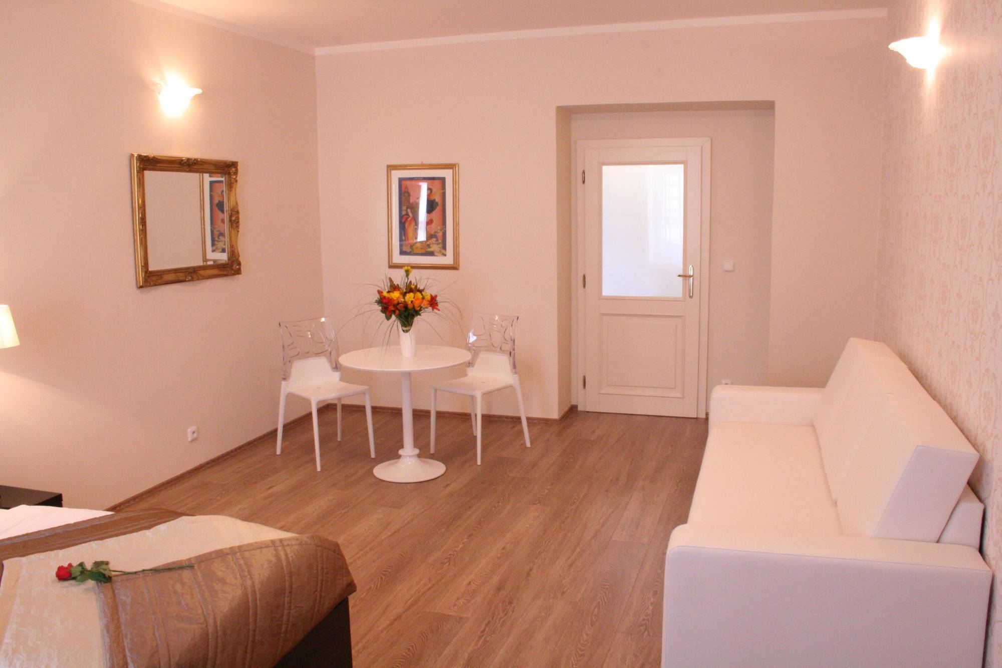Numa Libusa Praag